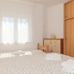 Apartament Sara *
